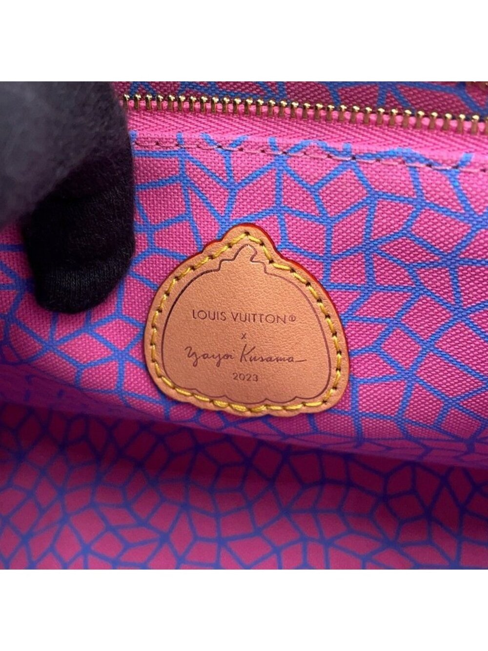 Louis Vuitton Handbag Monogram LV YK On The Go PM 2-Way Yayoi Kusama - Picture 13 of 15